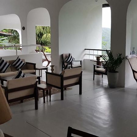 Regent Lodge Hotel & Villa Kandy Ngoại thất bức ảnh