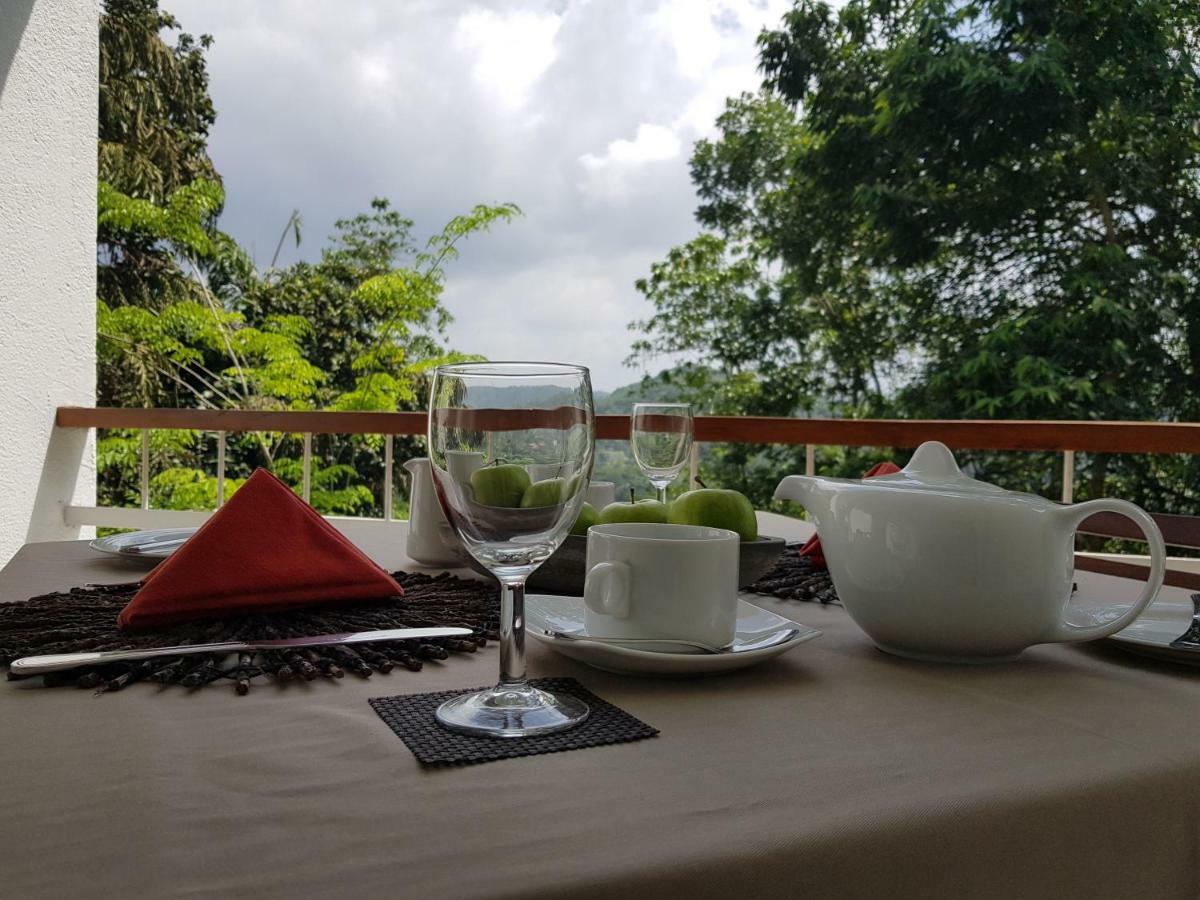 Regent Lodge Hotel & Villa Kandy Ngoại thất bức ảnh
