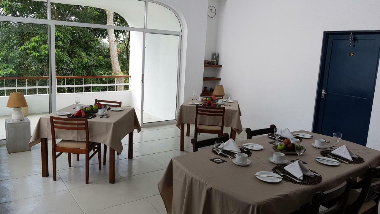 Regent Lodge Hotel & Villa Kandy Ngoại thất bức ảnh