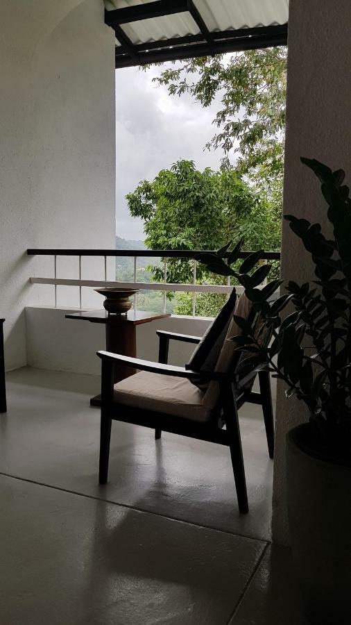 Regent Lodge Hotel & Villa Kandy Ngoại thất bức ảnh