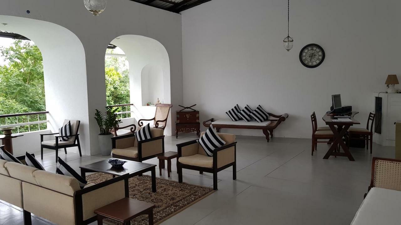 Regent Lodge Hotel & Villa Kandy Ngoại thất bức ảnh